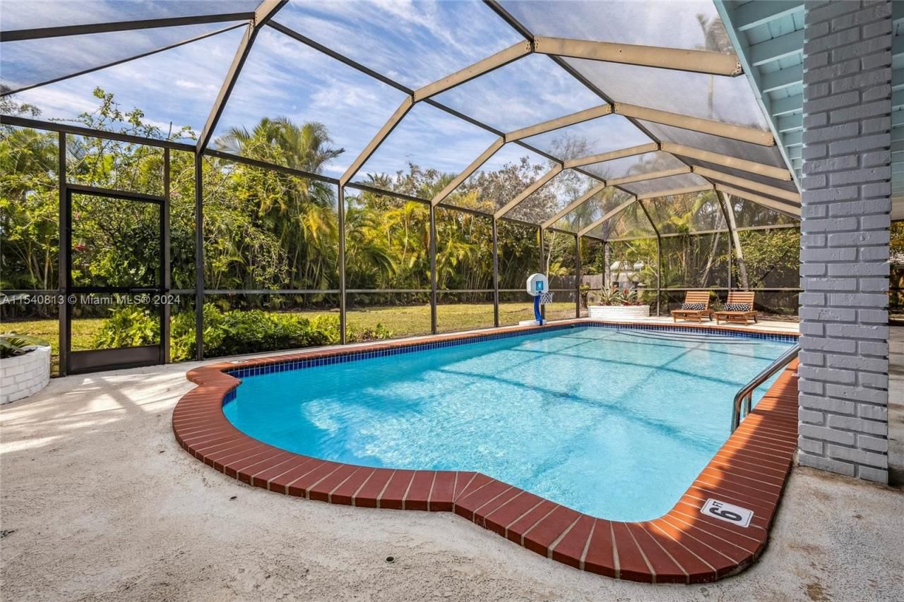 10130 SW 70th Ave, Pinecrest, FL 33156 Photo