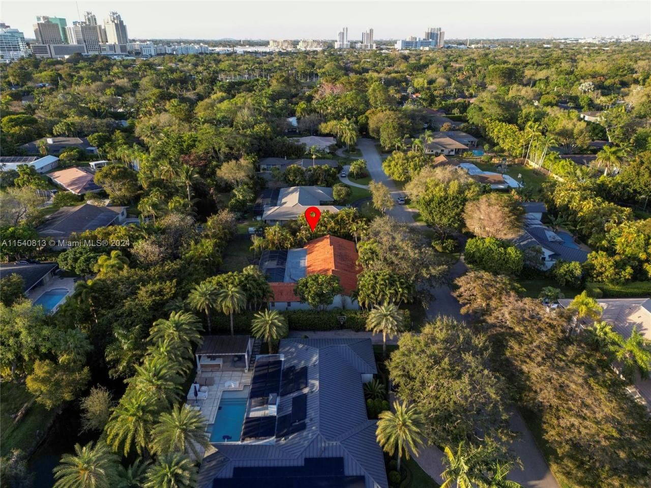 10130 SW 70th Ave, Pinecrest, FL 33156 Photo