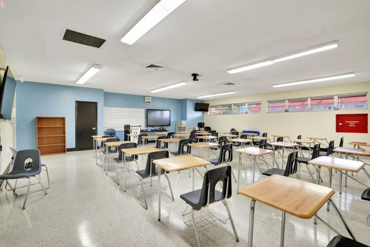 959 SE 6th Avenue, Deerfield Beach, FL 33441 Photo