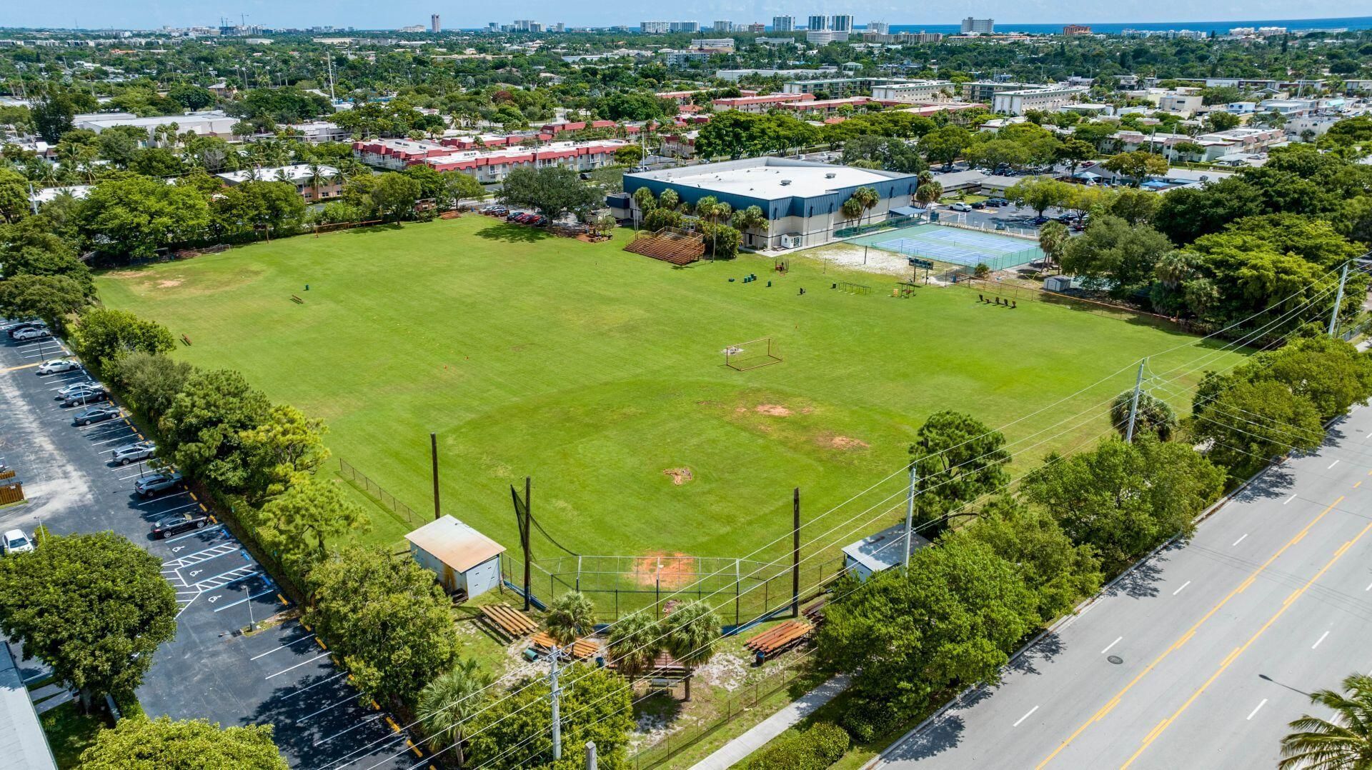 959 SE 6th Avenue, Deerfield Beach, FL 33441 Photo