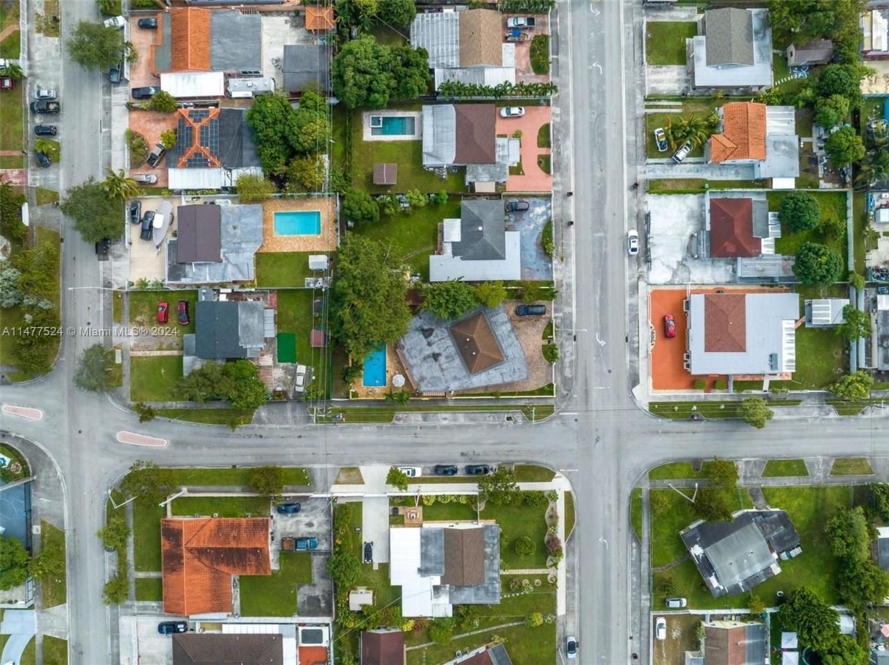 901 E 32nd St, Hialeah, FL 33013 Photo