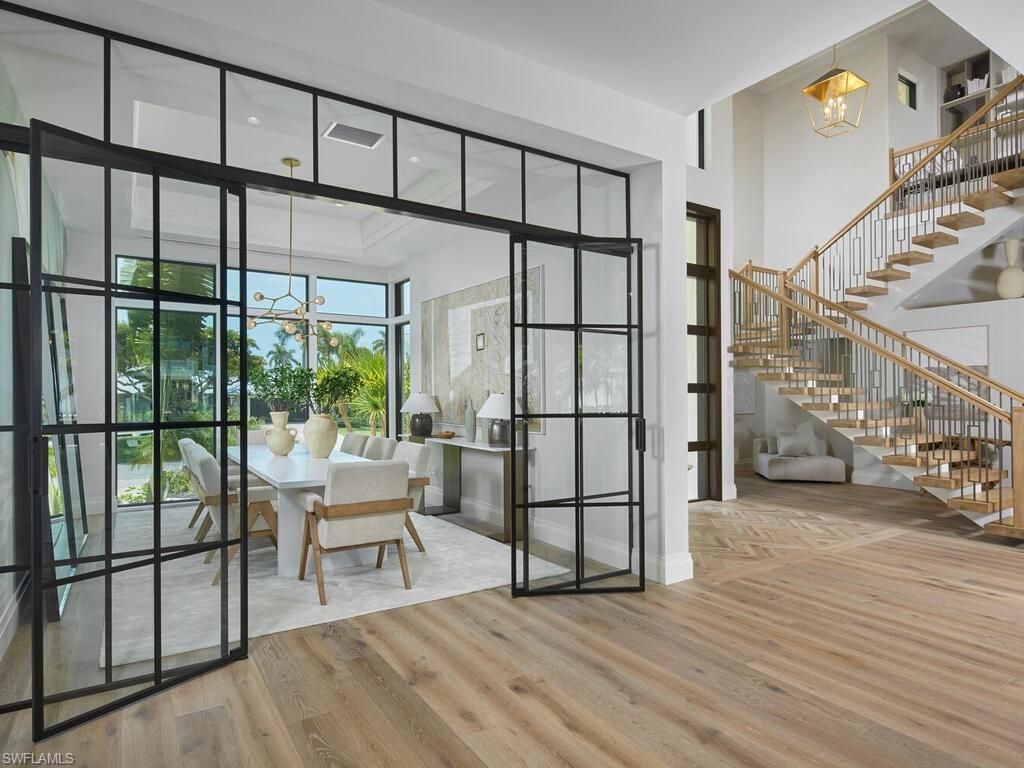 595 16th Ave S, Naples, FL 34102 Photo