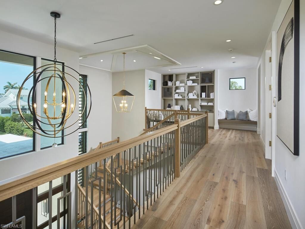 595 16th Ave S, Naples, FL 34102 Photo