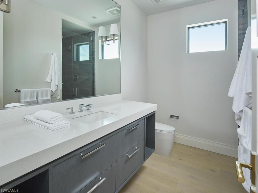 595 16th Ave S, Naples, FL 34102 Photo