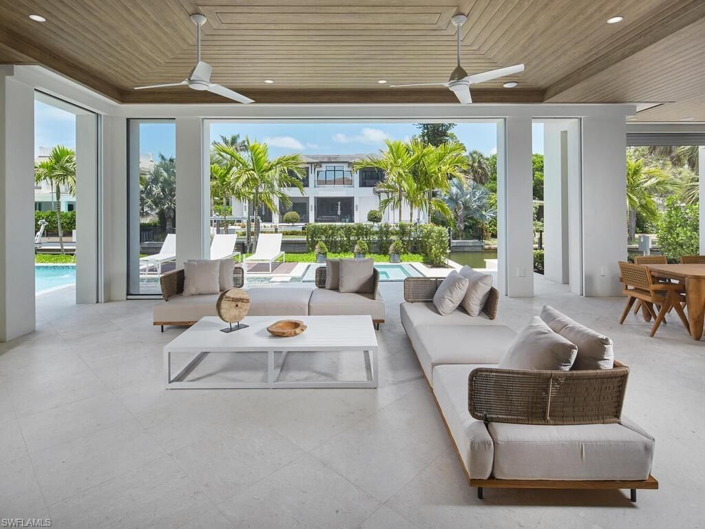 595 16th Ave S, Naples, FL 34102 Photo