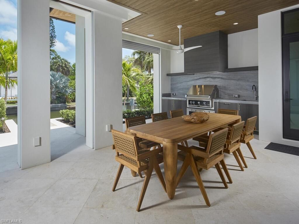 595 16th Ave S, Naples, FL 34102 Photo