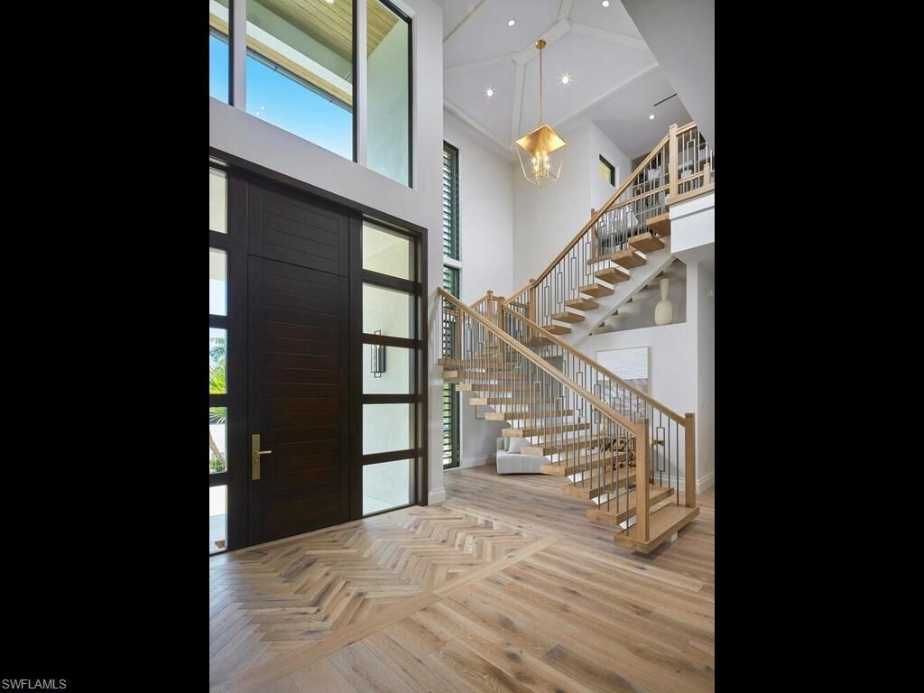 595 16th Ave S, Naples, FL 34102 Photo