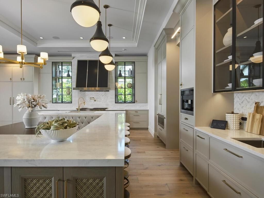 595 16th Ave S, Naples, FL 34102 Photo