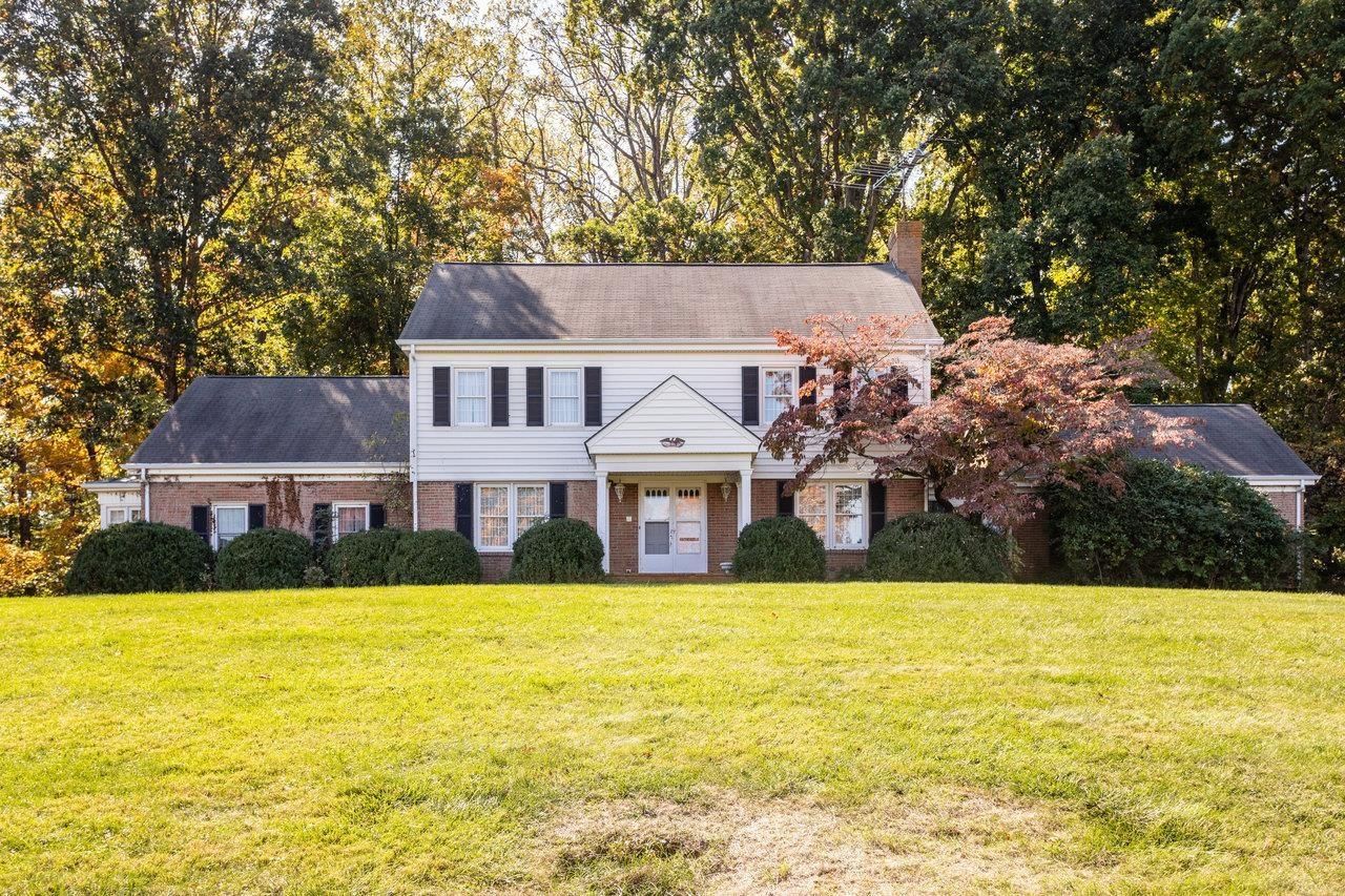 71 First St, Fishersville, VA 22939 Main Photo