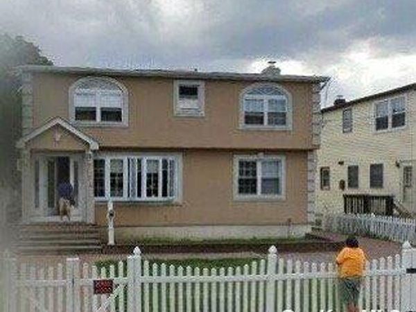 174 Babylon, Merrick, NY 11566