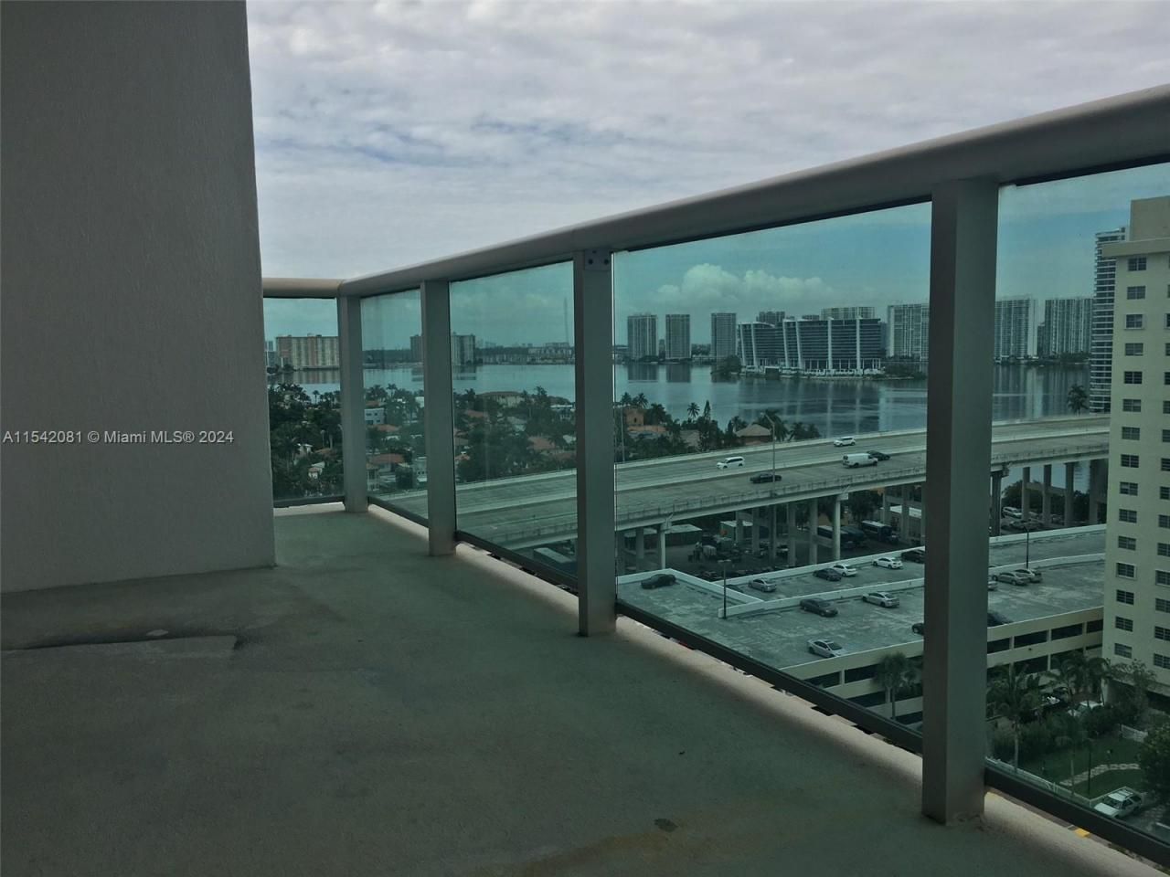 19380 Collins Ave, Unit 1515, Sunny Isles Beach, FL 33160 Photo