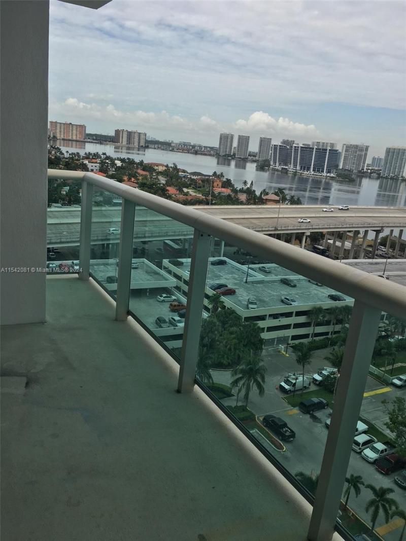 19380 Collins Ave, Unit 1515, Sunny Isles Beach, FL 33160 Photo