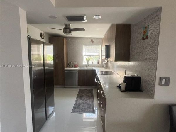 1865 S Ocean Dr, Unit 4F, Hallandale Beach, FL 33009