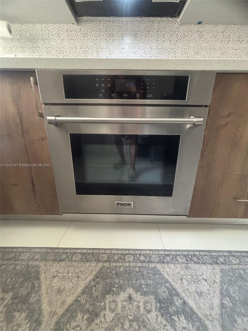 1865 S Ocean Dr, Unit 4F, Hallandale Beach, FL 33009 Photo