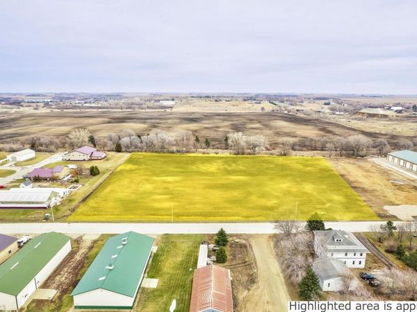 00 P Avenue, Milford, IA 51351