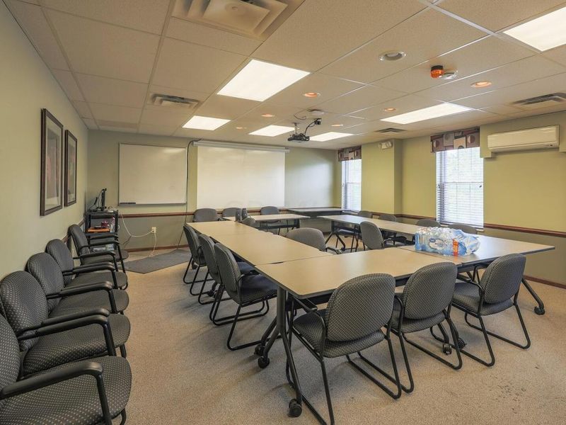 5830 N High Street, Worthington, OH 43085 Photo 13