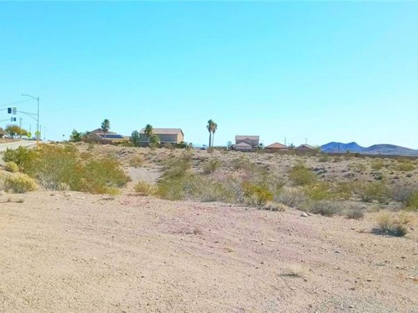 Encinitas, Searchlight, NV 89046