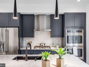 2139 LEAGUE COURT, PHILADELPHIA, PA 19146