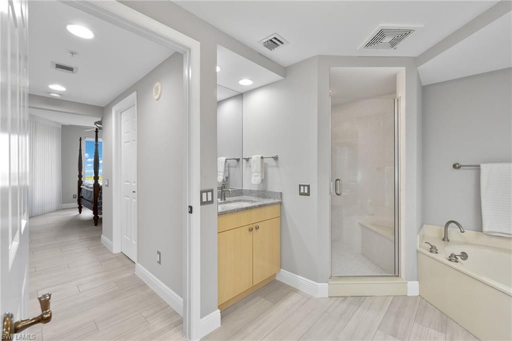 23650 Via Veneto, Unit 802, Bonita Springs, FL 34134 Photo