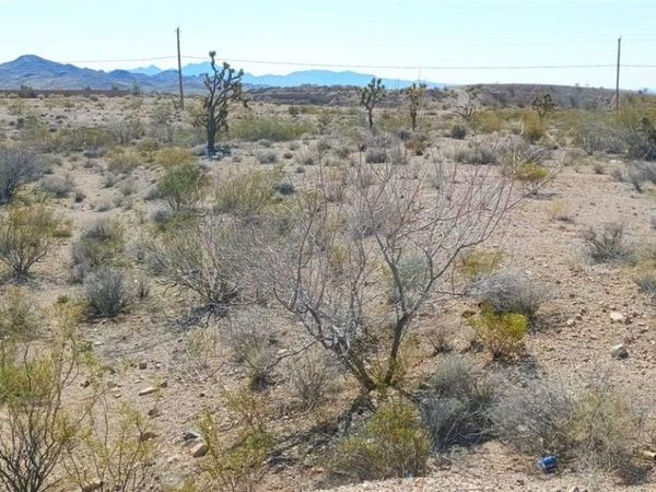 004 Encinitas, Searchlight, NV 89046