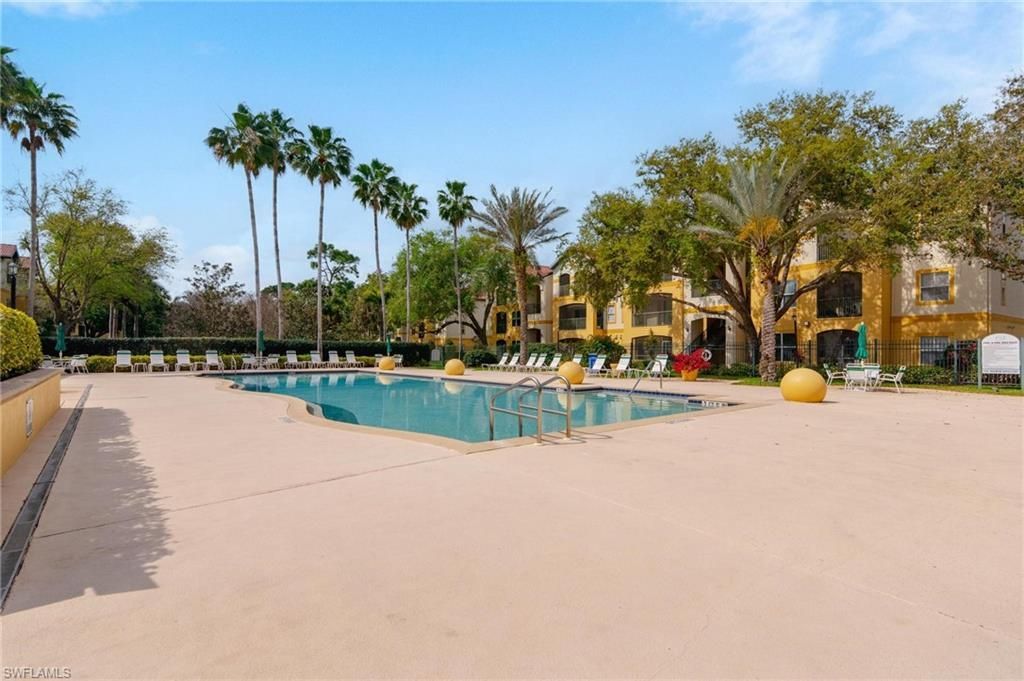 11490 Villa Grand, Unit 221, Fort Myers, FL 33913 Photo
