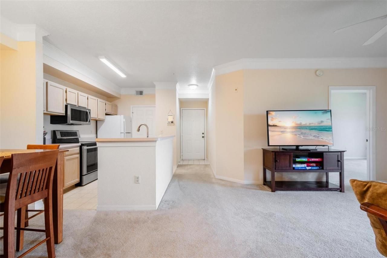 11490 Villa Grand, Unit 221, Fort Myers, FL 33913 Photo