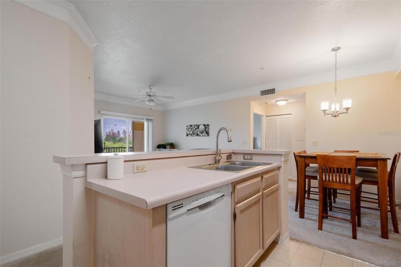 11490 Villa Grand, Unit 221, Fort Myers, FL 33913 Photo