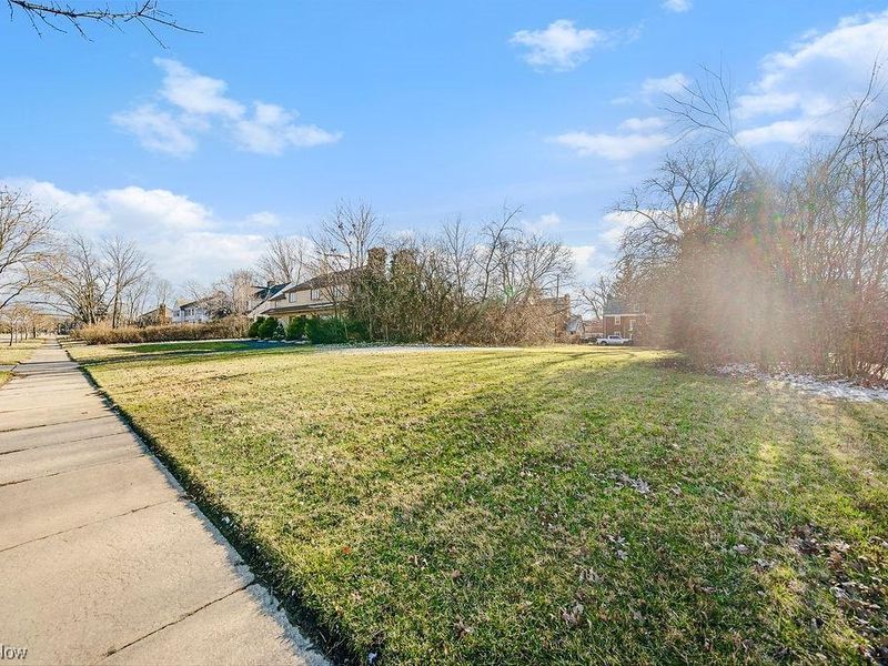 3152 Van Aken Boulevard, Shaker Heights, OH 44120 Photo 3