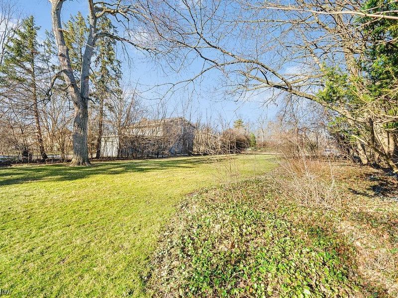 3152 Van Aken Boulevard, Shaker Heights, OH 44120 Photo 5