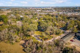 1933 Cornwell Avenue photo 4