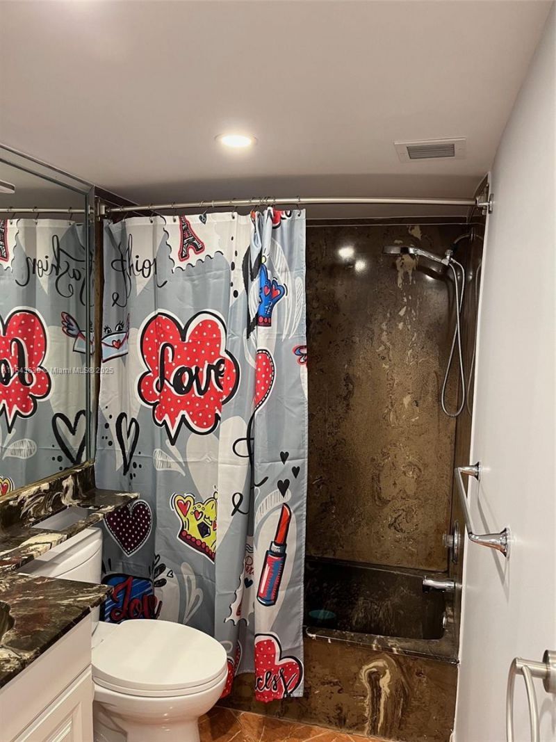 2801 NE 183rd St, Unit 2103W, Aventura, FL 33160 Photo