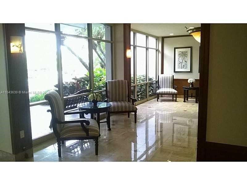 2801 NE 183rd St, Unit 2103W, Aventura, FL 33160 Photo