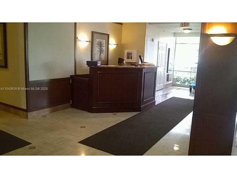 2801 NE 183rd St, Unit 2103W, Aventura, FL 33160 Photo