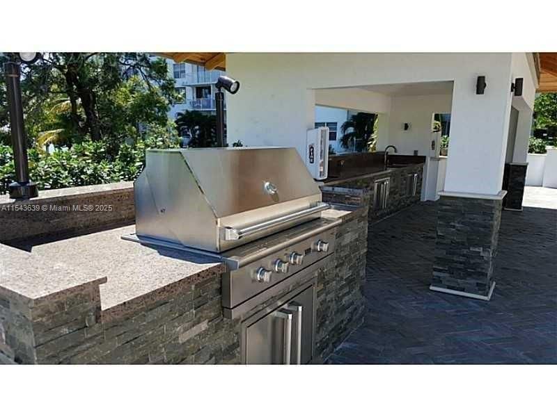 2801 NE 183rd St, Unit 2103W, Aventura, FL 33160 Photo