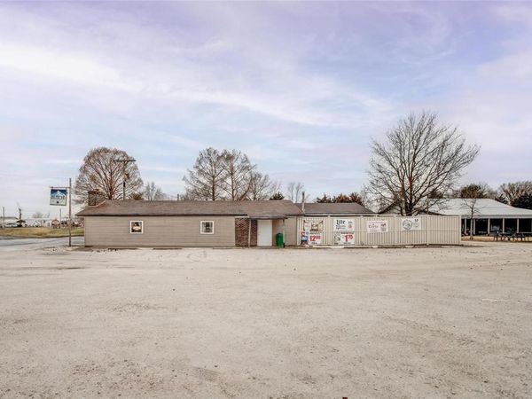 22817 Miller Lake Road, Jerseyville, IL 62052