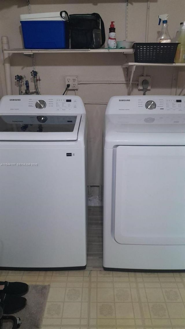 5775 W Fernley Dr W, Unit 107, Palm Beach, FL 33415 Photo