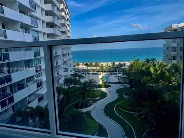 100 Lincoln Rd, Unit 819, Miami Beach, FL 33139 Photo