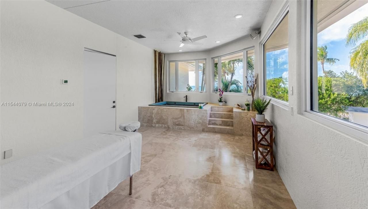 94100 Overseas Hwy, Key Largo, FL 33070 Photo