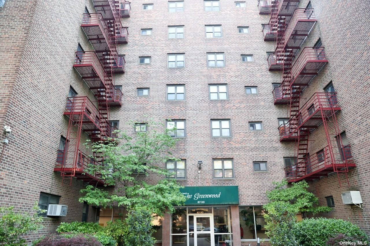 87-30 204 Street, Unit A61, Hollis, NY 11423 Main Photo