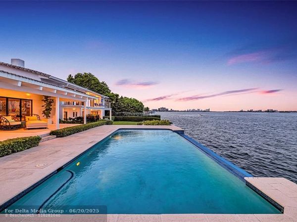 1290 NE 83rd St, Miami, FL 33138