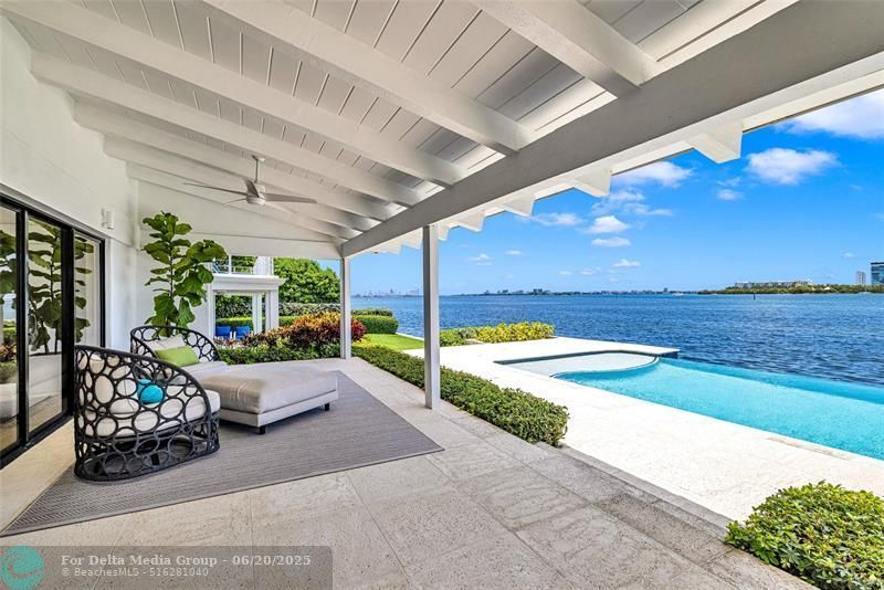 1290 NE 83rd St, Miami, FL 33138 Photo