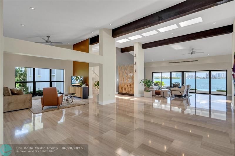 1290 NE 83rd St, Miami, FL 33138 Photo