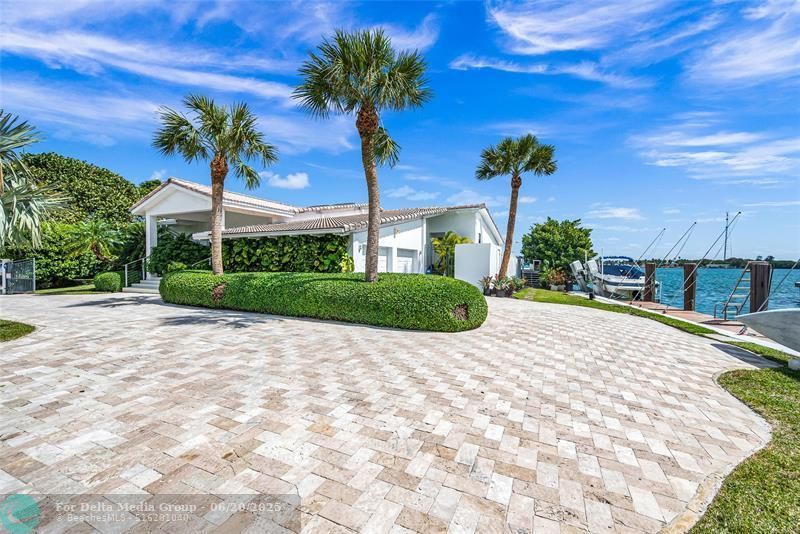 1290 NE 83rd St, Miami, FL 33138 Photo