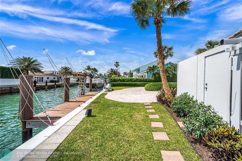 1290 NE 83rd St, Miami, FL 33138 Photo