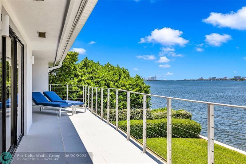 1290 NE 83rd St, Miami, FL 33138 Photo