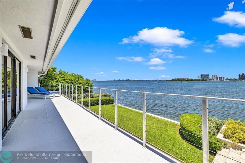 1290 NE 83rd St, Miami, FL 33138 Photo