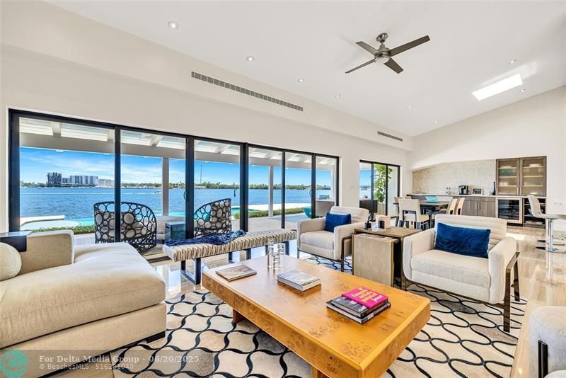 1290 NE 83rd St, Miami, FL 33138 Photo