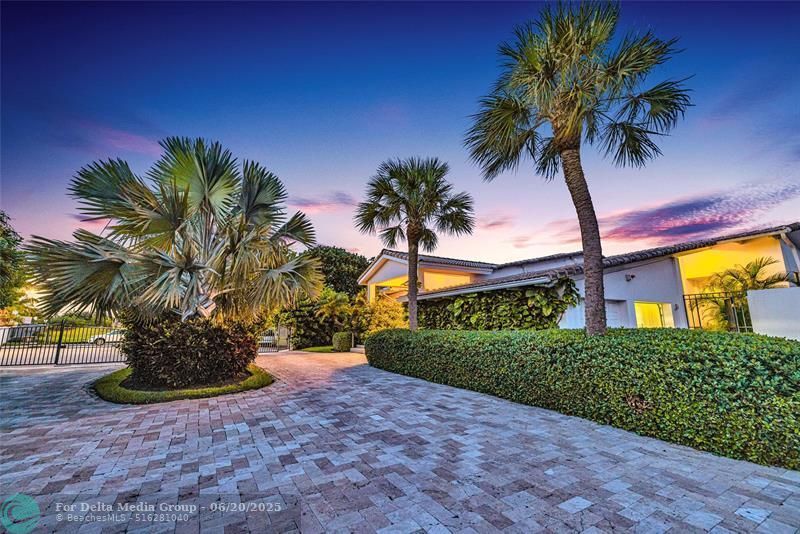 1290 NE 83rd St, Miami, FL 33138 Photo