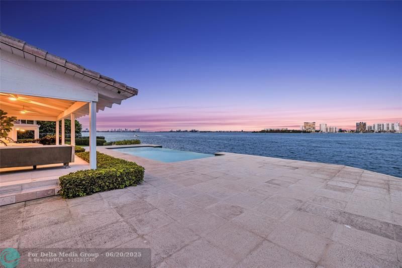 1290 NE 83rd St, Miami, FL 33138 Photo