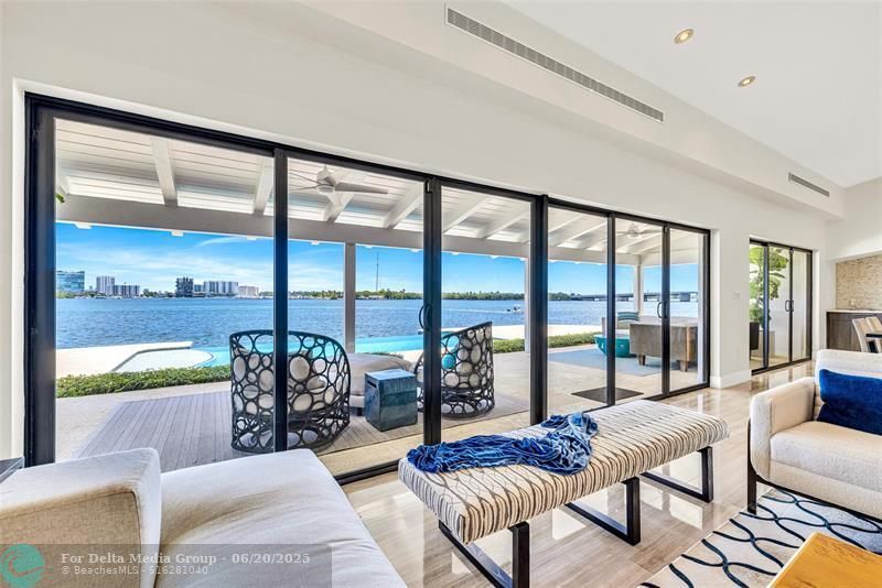 1290 NE 83rd St, Miami, FL 33138 Photo